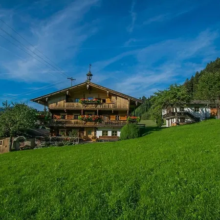 Tiroler Mit Panoramablick *