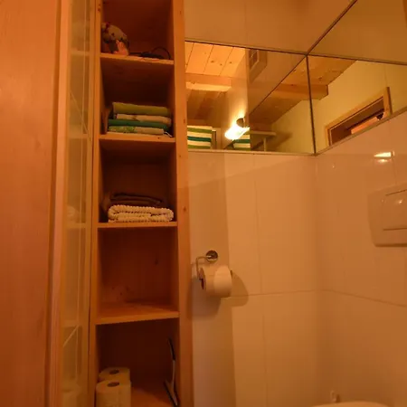 Tiroler Mit Panoramablick *