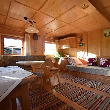 Tiroler Mit Panoramablick Ferienhaus *