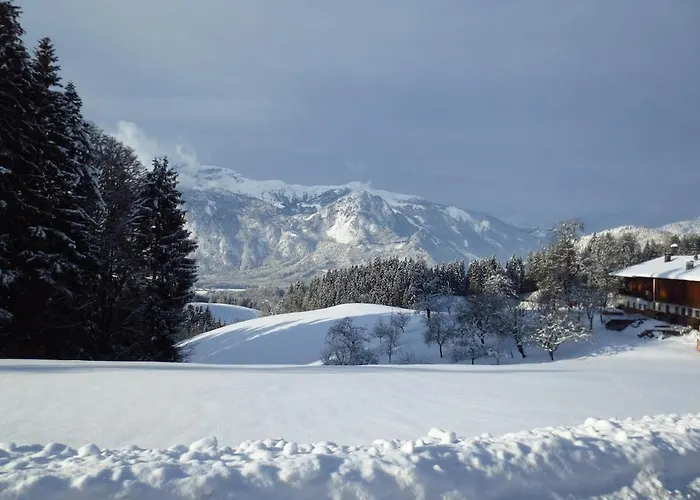 Tiroler Mit Panoramablick